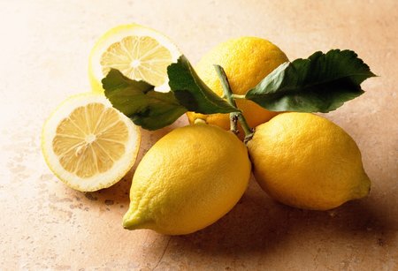 Лимон поддерживает кислотно-щелочной баланс в организме
