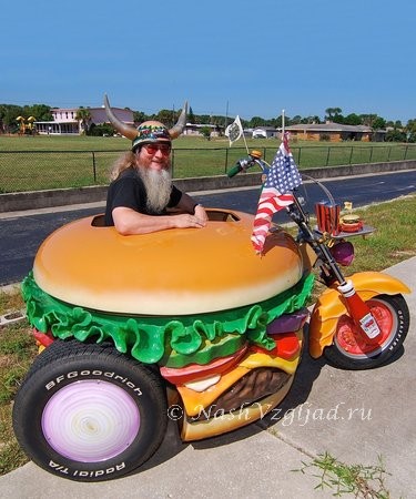 Мотоцикл в форме гамбургера